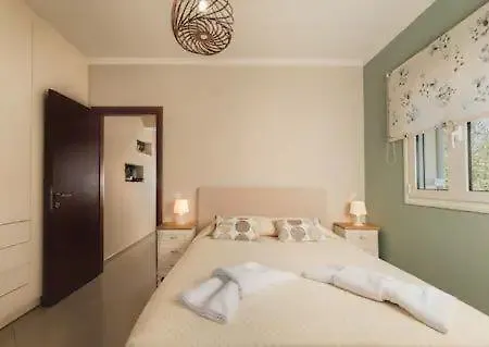 Apartament Eygenias Pool House *